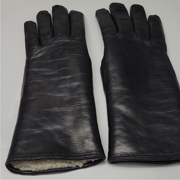 Coach Leather Gloves with Shearling lining - Picture 3 of 3